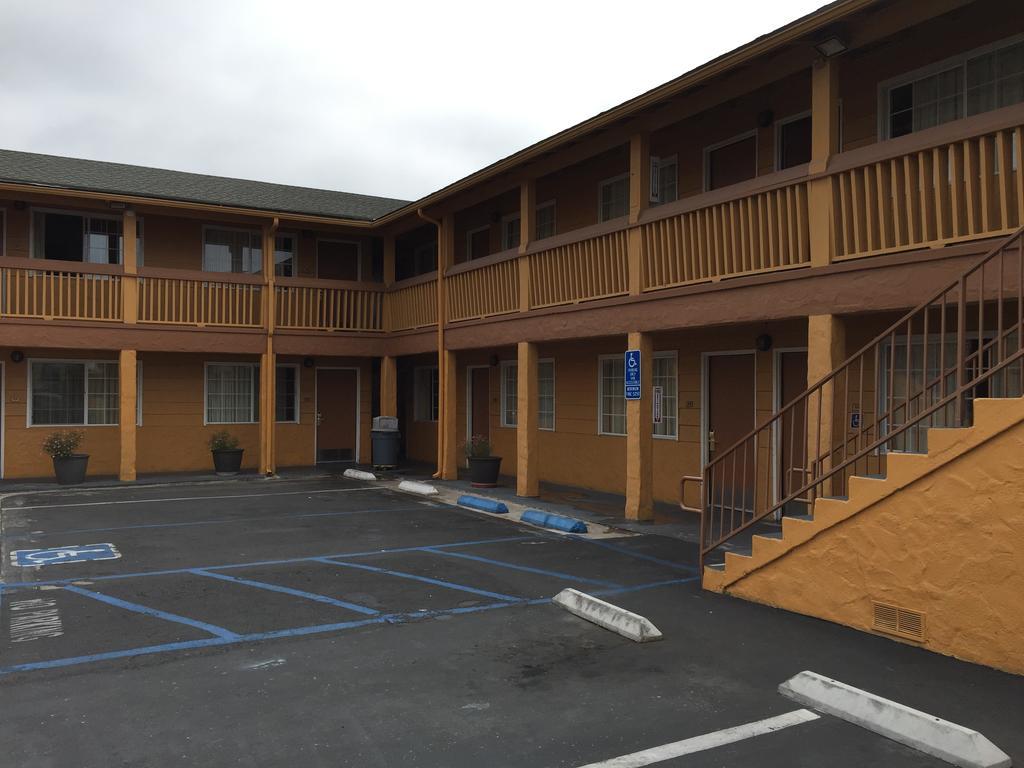 Navajo Lodge Лемон Гров Экстерьер фото